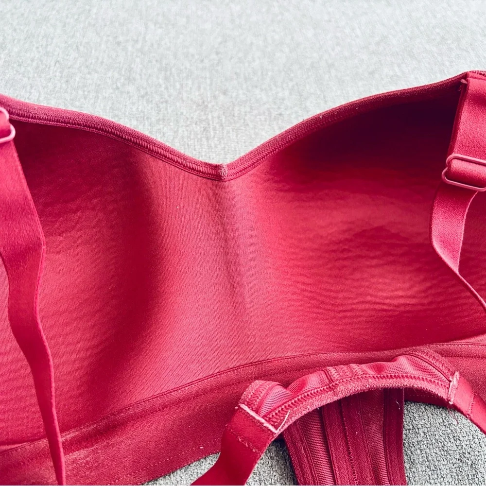 All In Motion Women's M Cranberry Red Racerback Adjustable Sports Bra - Picture 5 of 8